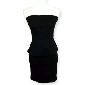 BLACK STRAPLESS PEPLUM DRESS SZ.S EUC
